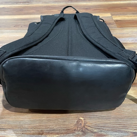 Benrus Scout Backpack Black Travel Pockets Rucksack Hike Commute Laptop Pocket - Picture 5 of 12